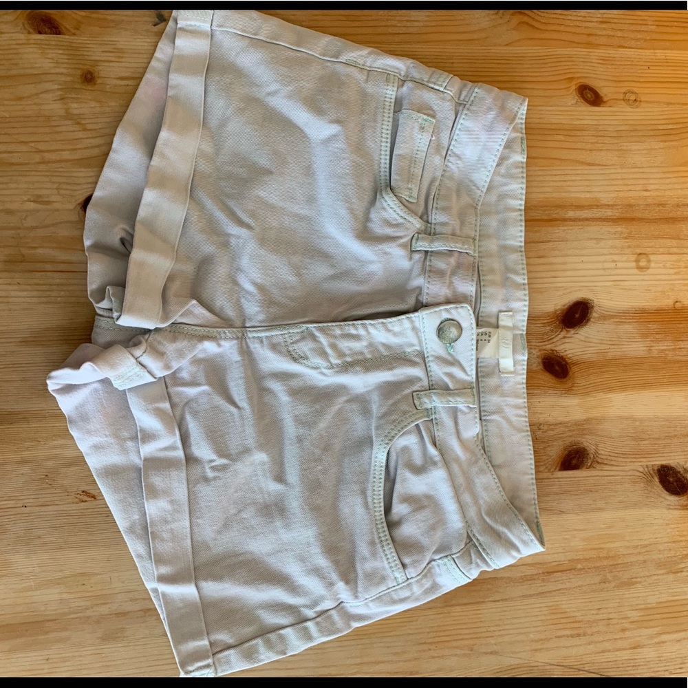 H & M short shorts